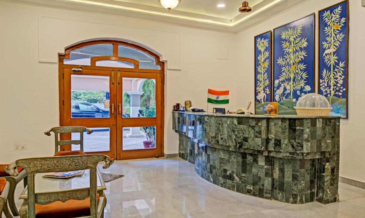 Hotel Meera Udaipur Extérieur photo